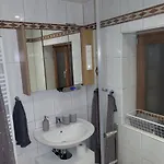 Tritt Ein Bring Glueck Herein - Exquisite 75 Qm - Messenaehe - Parkplatz - Flughafennaehe