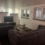 Tritt Ein Bring Glueck Herein - Exquisite 75 Qm - Messenaehe - Parkplatz - Flughafennaehe Appartement