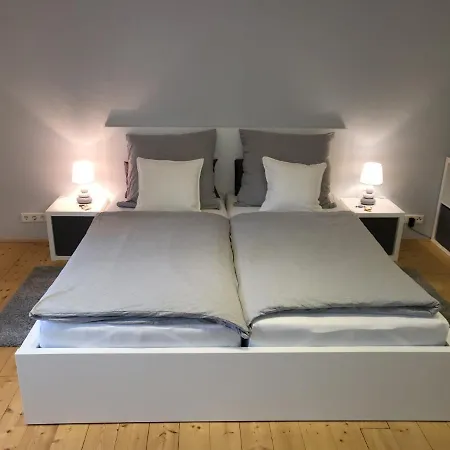 Tritt Ein Bring Glueck Herein - Exquisite 75 Qm - Messenaehe - Parkplatz - Flughafennaehe