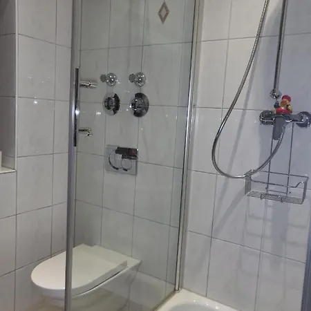 Tritt Ein Bring Glueck Herein - Exquisite 75 Qm - Messenaehe - Parkplatz - Flughafennaehe * Ντίσελντορφ