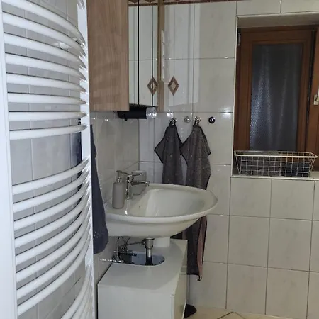 Διαμέρισμα Tritt Ein Bring Glueck Herein - Exquisite 75 Qm - Messenaehe - Parkplatz - Flughafennaehe *