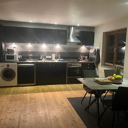 Tritt Ein Bring Glueck Herein - Exquisite 75 Qm - Messenaehe - Parkplatz - Flughafennaehe Apartment *