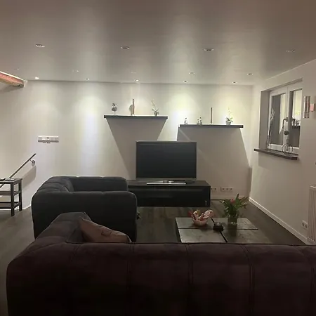 Apartman Tritt Ein Bring Glueck Herein - Exquisite 75 Qm - Messenaehe - Parkplatz - Flughafennaehe