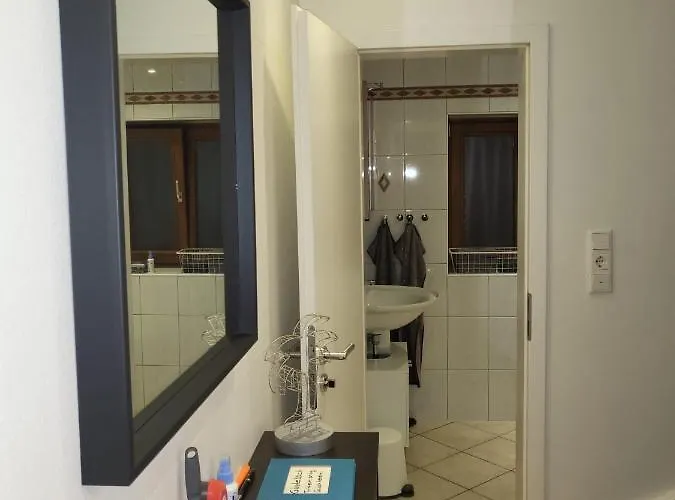 Tritt Ein Bring Glueck Herein - Exquisite 75 Qm - Messenaehe - Parkplatz - Flughafennaehe