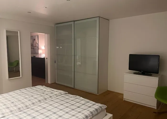 Apartamento Tritt Ein Bring Glueck Herein - Exquisite 75 Qm - Messenaehe - Parkplatz - Flughafennaehe *