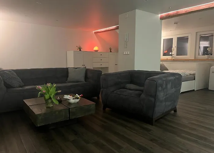 Tritt Ein Bring Glueck Herein - Exquisite 75 Qm - Messenaehe - Parkplatz - Flughafennaehe *