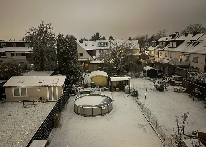 Апартаменты Tritt Ein Bring Glueck Herein - Exquisite 75 Qm - Messenaehe - Parkplatz - Flughafennaehe Дюссельдорф