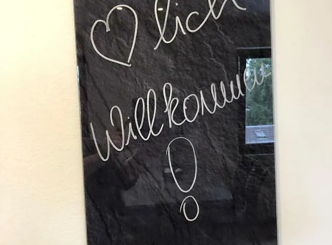 Tritt Ein Bring Glueck Herein - Exquisite 75 Qm - Messenaehe - Parkplatz - Flughafennaehe Apartamento Düsseldorf