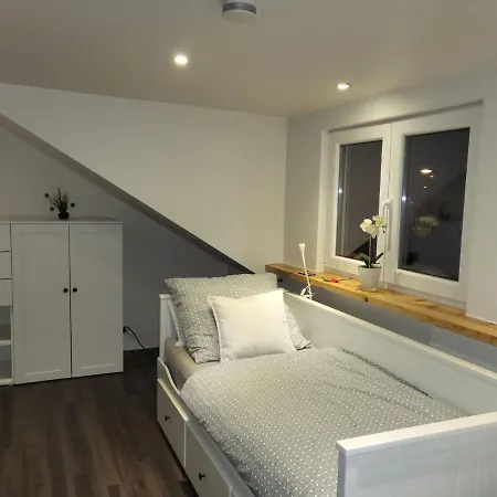Apartamento Tritt Ein Bring Glück Herein - Exquisite 75 Qm - Messenähe - Parkplatz - Flughafennähe Düsseldorf